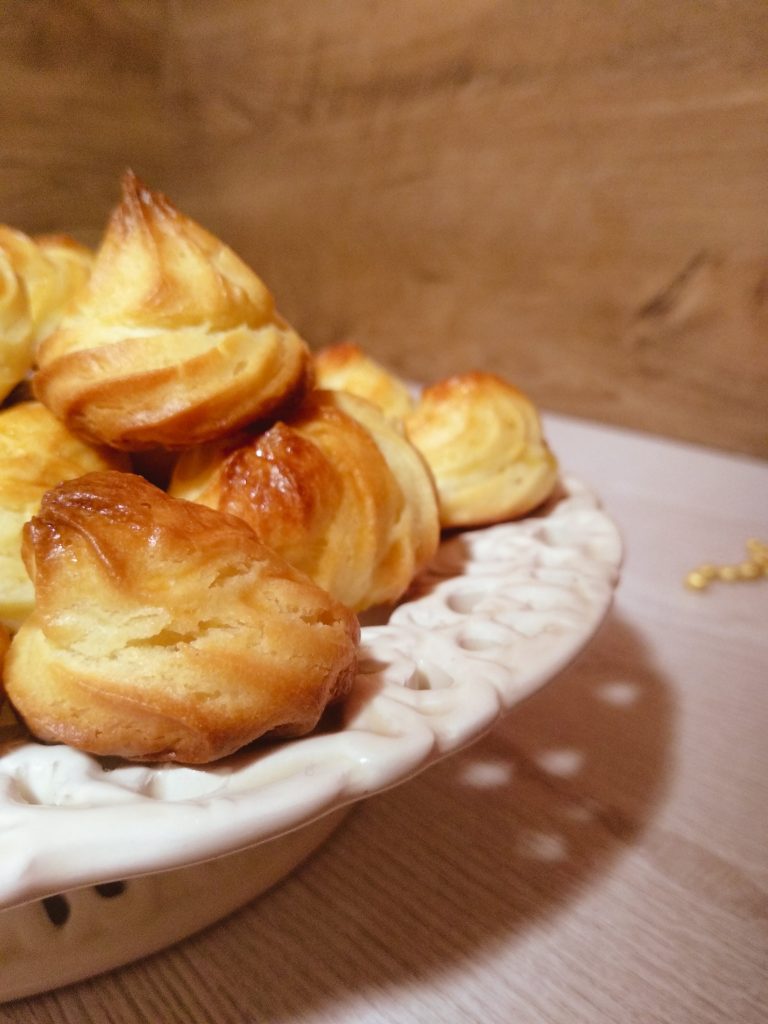 Choux pastry biscuits